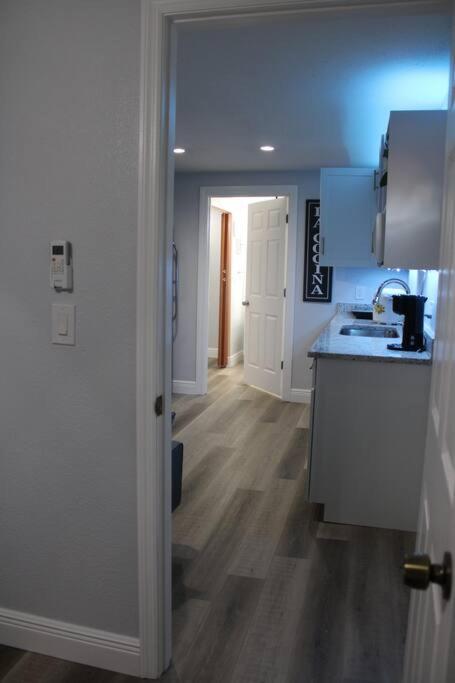 Torres Tiny Home Midtown Westtampa Rjs מראה חיצוני תמונה